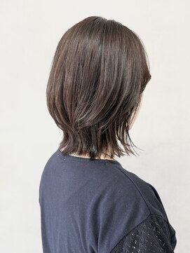 メグロ 相模大野(MEGURO) ミディアムレイヤーカット/大人ガーリー/似合わせカット241