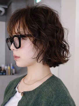テクネ 天神大名(techne) 天神大名顔周りレイヤーカットミディアムボブタッセルボブパーマ