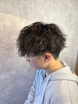 フリー(FREE) 波巻スパイラルパーマ/波巻き/ハイライト/メンズ/マッシュパーマ