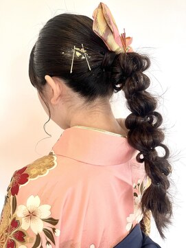 ヘアーブランドジン ヴェール(HAIR BRAND Jin Vert) 金箔×金ピン編みおろしスタイル