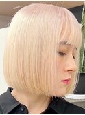 ホワイトブロンド[新宿駅/デザインカラー/レイヤーカット] 