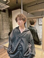 メンズココ メンズパーマ 韓国ヘア 日本橋店(MENS COCO)&nbsp;全シーズンおすすめツイストスパイラルパーマセンターパート