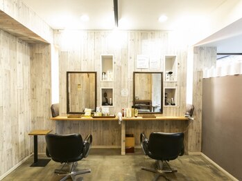 クローバー ヘアサロンの写真/一人一人のお客様にしっかり向き合い、丁寧に施術!あなたのなりたいを実現します！イメチェンもおまかせ☆