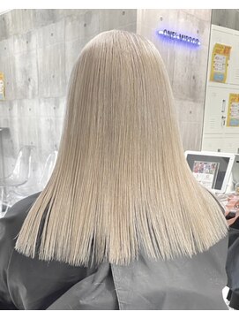 3回ブリーチ/ホワイトベージュ/ケアブリーチ/髪質改善