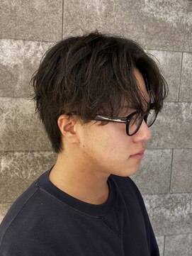ニアウ 伊勢崎連取店(Niau) MEN’S HAIR/サーフカール/刈り上げセンターパート/伊勢崎