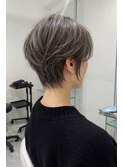 丸み×軽さのバランスが絶妙な大人ショート