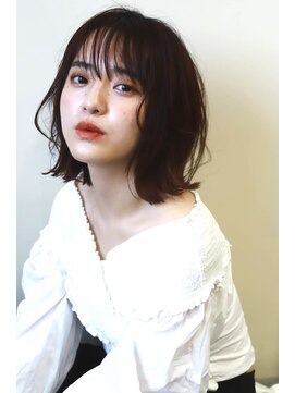 土曜日のクジラ 黒崎店 透明感くびれボブ