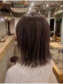 大人の切りっぱなしミディ