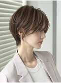 表参道白髪ぼかしウルフショートカットベージュアッシュ30代40代