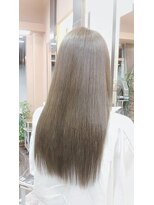 ラネージュ(La Neige)&nbsp;深みのある透明感アッシュカラー