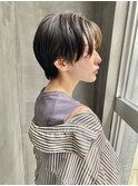 - 暗髪ブラウン × ナチュラルハンサムショート -