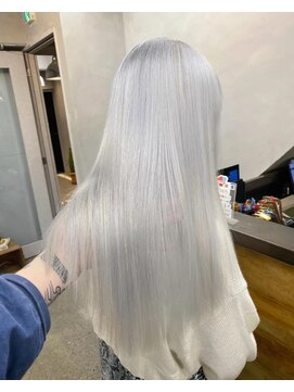 ジーナ(XENA) 【光】platinum white