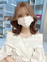 ミョンシル&nbsp;2wayバングくびれヘア/グレーピンクカラー