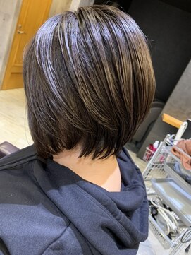 トレ(tre.) 甲子園口/髪質改善/縮毛矯正/ハイライト/酸性ストレート