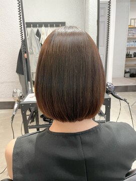 ピボット 北千住(PIVOT) 酸性縮毛矯正、艶ストレート、髪質改善ストレート