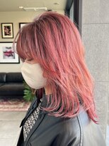 メゾン アヴァロ(Maison Avallo)&nbsp;ピンクカラーのレイヤーミディアム