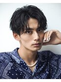 黒髪韓国波巻きセンターパート