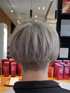 リシェール 北越谷店(RICHAIR) ダークアッシュ/アッシュブラック/カルマパーマ/ベリーショート