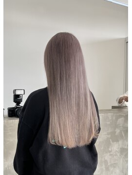 ノートエートル 西金沢(Nought etre) グレージュカラー10代20代30代ハイトーンロングヘアブリーチ