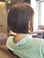 フロア(FLOOR)&nbsp;#ひくめレイヤーボブ#まとまるカット#色持ちスタイル