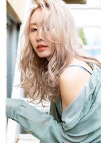 アッシュ 横浜店(Ash)&nbsp;緩めウェーブのハイトーンセミディ