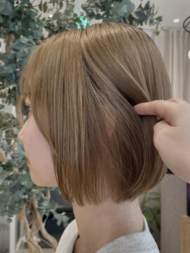 リュドール 名駅(Rue D'or) 柔らかミルクティーボブ