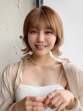 エトラ 渋谷店(etora) 前髪 外ハネボブ ミニウルフ  ホワイトグレージュ"