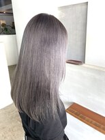 スリー(Three)&nbsp;【Three/萩原/大分】グレー/ブリーチカラー/韓国