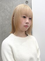 サンクプロジェクト(cinq PROJECT)&nbsp;ハイトーン切りっぱなしショートボブアッシュブロンドベージュ