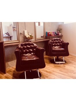 静かな空間で過ごしたい方へ。駅近でアクセス抜群のプライベートサロンで、ゆったりとした時間を過ごせます