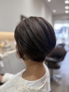 ノンジアミンカラー小顔丸みショート