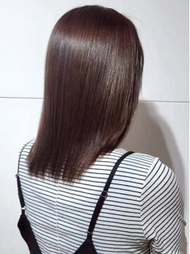 グレージュカラー ミディアムレイヤー 艶カラー 髪質改善