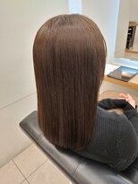 リュクスバトーバイトリコ 船橋南口店(Luxe BATEAU by tricot) アッシュグレージュ