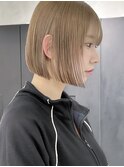 ミルクティーボブ ベージュカラー ハイトーンボブく