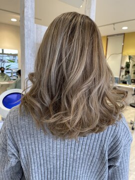 クリーム(CREAM) バレイヤージュ