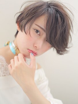 カラーワールド カンナヘアーメゾン(color world canna hair maison) 大人クール系エアリー無造作風ショート黒髪暗髪20代30代40代