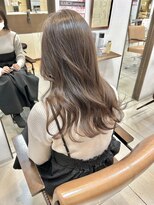 ルイス 宝塚(Luis)&nbsp;大人可愛い20代30代40代小顔　ふんわりベージュ