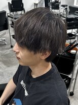 ヒュイル バイ ニアウ(Hwyl by Niau)&nbsp;メンズマッシュパーマニュアンスパーマスパイラルパーマ刈り上げ