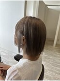 ベージュ×シルバーイヤリング