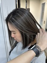 小顔 ネビージュ グレージュハイライトカラー◎