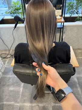 アールフランプラス(arFranc+) シルバーカラー