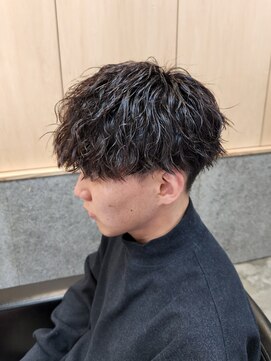 ニアウ 伊勢崎連取店(Niau) 刈り上げショートマッシュ波巻きツイストスパイラルパーマ