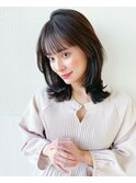 20代シースルーぱっつん前髪で結んでかわいいフェイスレイヤー