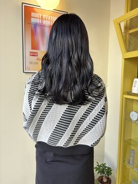 ヒントステーション(HINTSTATION) 〈浅草 半個室〉艶カラー/地毛風ブラック