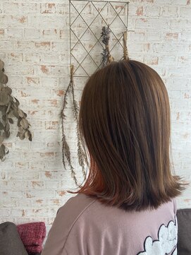 アカイトビラ ヘアケアサロン(AKAI TOBIRA Hair Care Salon) インナー×外ハネ