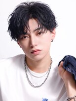 リップス 表参道店(LIPPS)&nbsp;【緩めスパイラル×ブルーブラック】刈り上げ センターパート