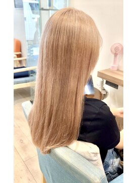 リリー 日吉(Lily) 1ブリーチWカラー【抜きっぱなし風ブランド】