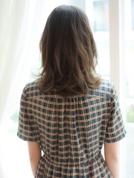 ヴィヴィ(VIVIE) 髪質改善オリーブグレーココアベージュ小顔レイヤークラゲヘアー