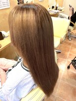 AEG&nbsp;バリアージュの明るいハイカラーで雰囲気を変えてみませんか