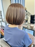 ペタ毛悩みをふんわり解消！30代の艶見えショートボブ